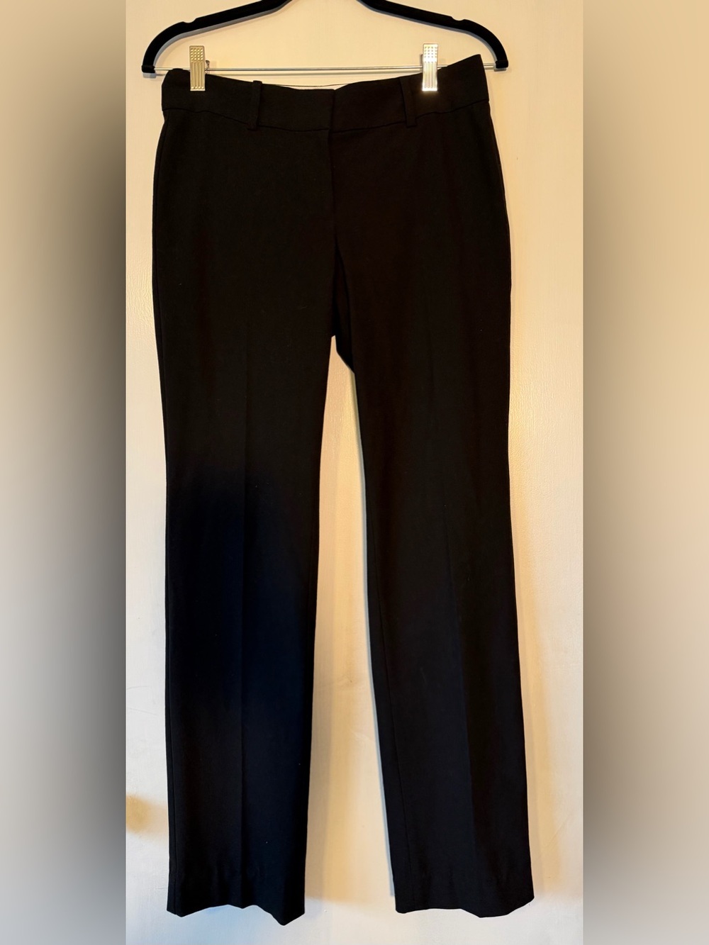 Ann Taylor Women’s Black Straight-Leg Trousers. Size 2 Petite.
